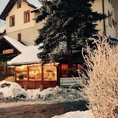 Gosciniec Halka Hostel Zwardon Exterior photo