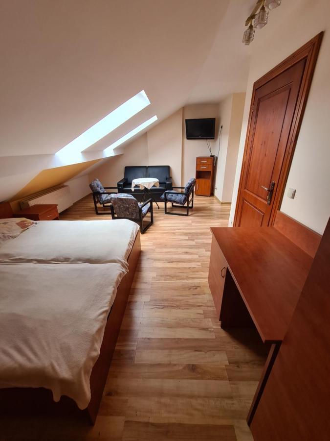 Gosciniec Halka Hostel Zwardon Exterior photo