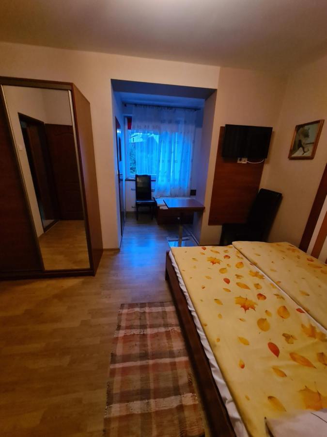 Gosciniec Halka Hostel Zwardon Exterior photo